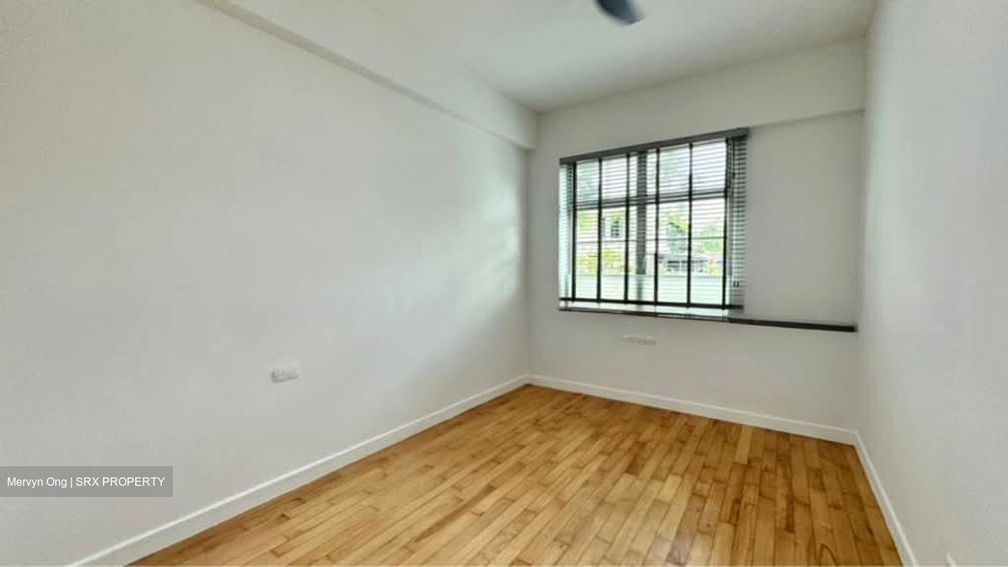 Landbay Condominium (D16), Condominium #566480301